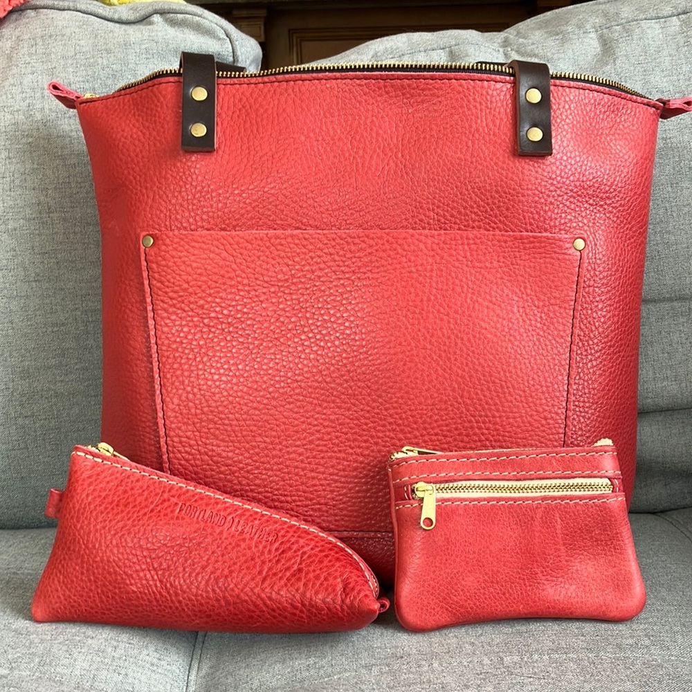 NWOT: PLG Medium ZIP Sugar Tote + Matching Accessories